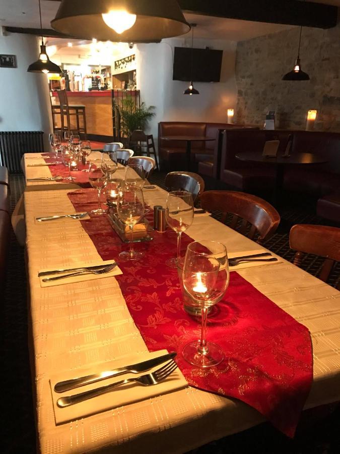 The Portcullis Hotel Chipping Sodbury Eksteriør billede